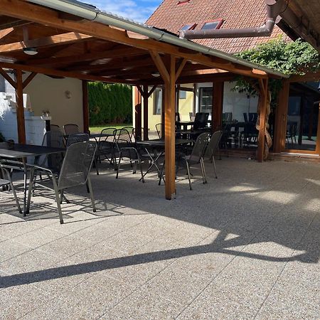 Penzion Trojna Lednice-Vhodne Na Svatby,Rodinne Akce,Teambuilding Екстер'єр фото